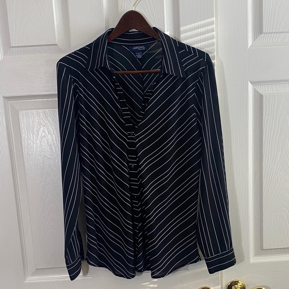 XL Vintage 80’s minimalist Black White Button top lightweight Miami ruffle